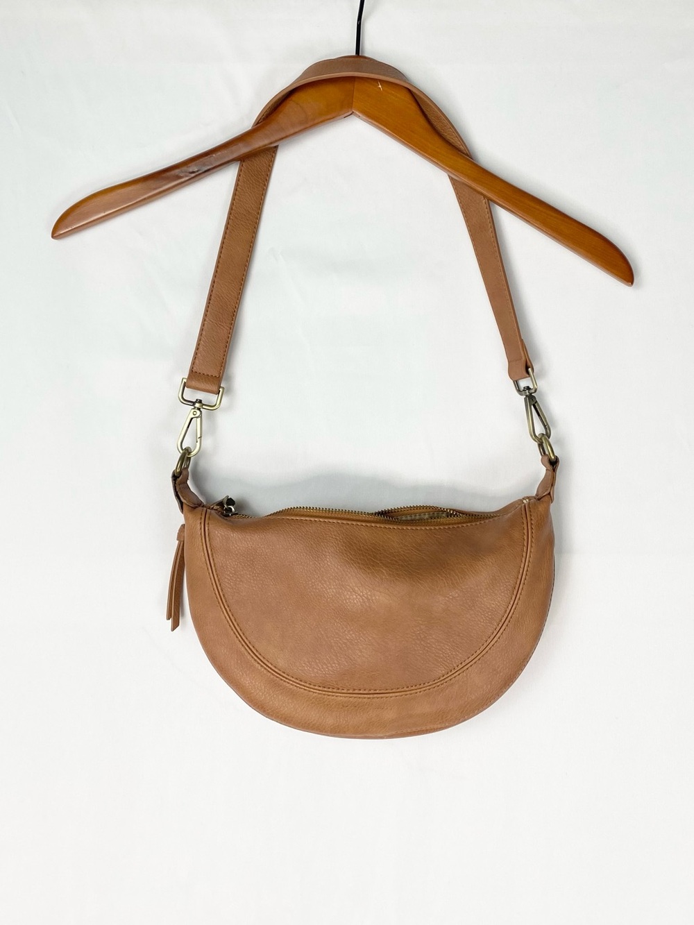 Urban Originals Anthropologie Luna Mini Slouchy Crossbody Bag Tan
